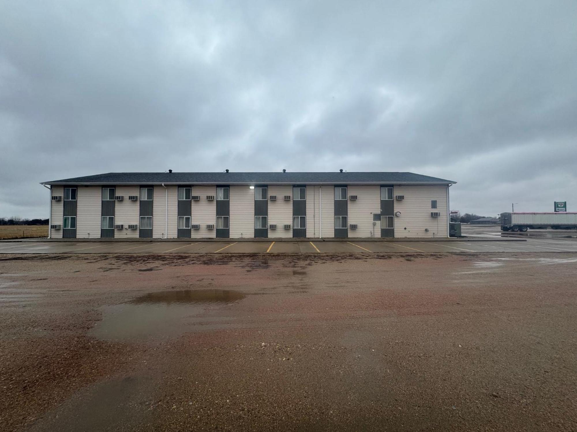 Smart Choice Inn Plankinton Exteriör bild